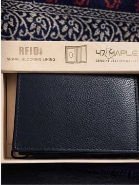 Chic-Black Genuine Leather RFID Wallet for Men
